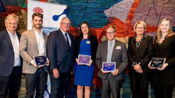 2019 Medical Devices Fund recipients receiving their awards at Parliament House